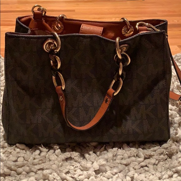 MICHAEL Michael Kors Handbags - Michael Kors Leather Purse